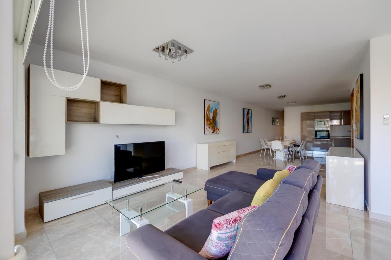 Marvellous 3Br Apartment In Central St Julians Saint Julian's Ngoại thất bức ảnh