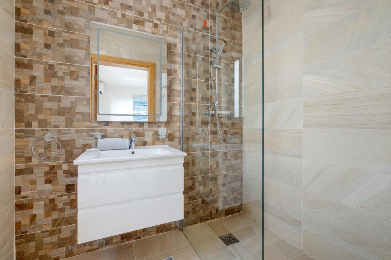 Marvellous 3Br Apartment In Central St Julians Saint Julian's Ngoại thất bức ảnh